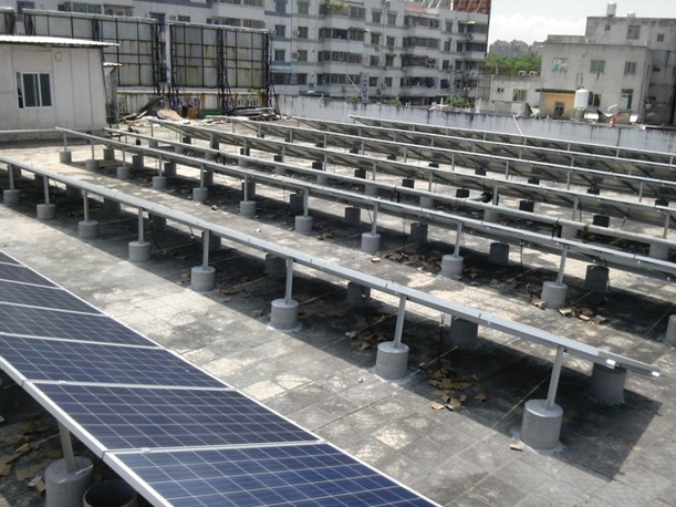 Chile began to bulid the country's largest solar power station