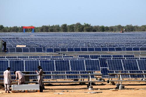 China-pakistan economic corridor of 900 mw photovoltaic project is connected to the grid